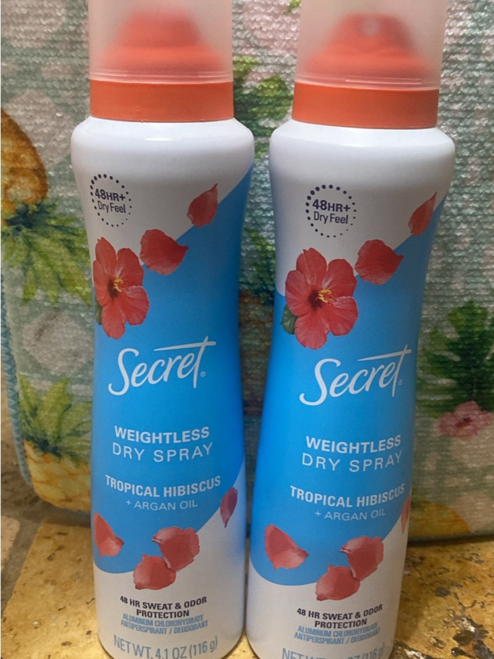 Weightless Dry Spray Antiperspirant - Tropical Hibiscus (Orange/Coral)